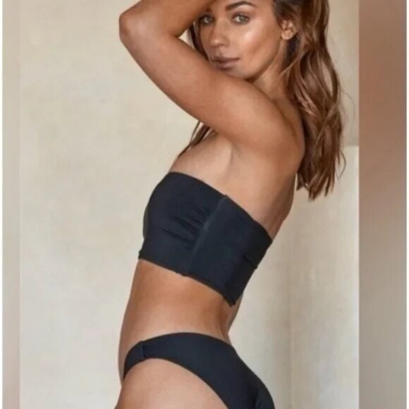 Andie Swim The Bora Bora Top Black Eco Nylon Size Medium - Picture 8 of 10